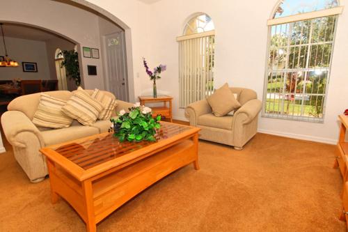 Six-Bedroom Villa 203 - image 6
