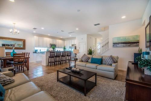 Six-Bedroom Villa 4164 - main image
