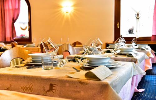 Iekārtas, Alpen Hotel Rabbi in Rabi