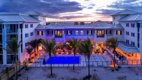 Exterior view, Hutchinson Shores Resort & Spa in Hutchinson Island (FL)