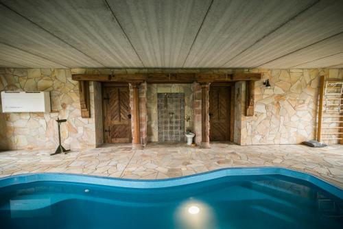 Swimming pool, Luxusni srub Liny in Tuchlovice