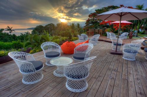 Deco Stop Lodge in Luganville