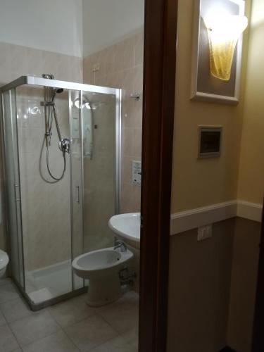 Hotel Marco Polo SELF CHECK-IN – Bologna, KY