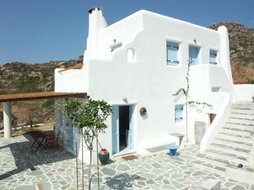  Karades Houses Poseidon 75m2 in Naxos Chora