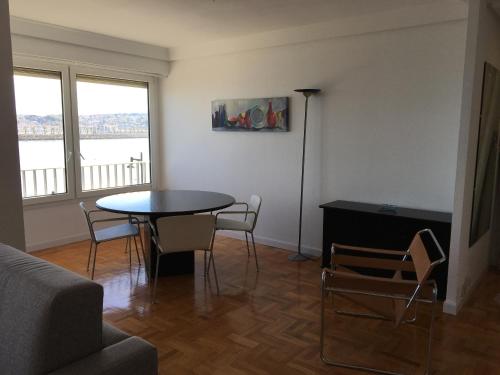  Ontzaldi by Basquelidays in Hondarribia