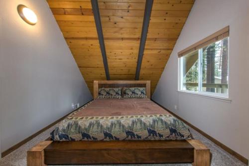 April Haven Cabin - image 6