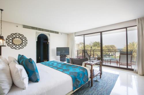 1 queen bed