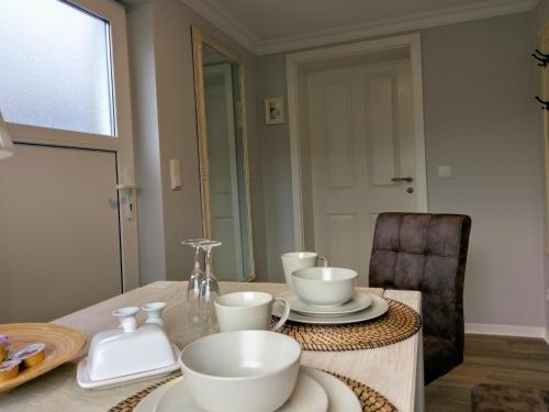 Apartment Mai 4.0km von Wilhelm-Busch-Weg entfernt