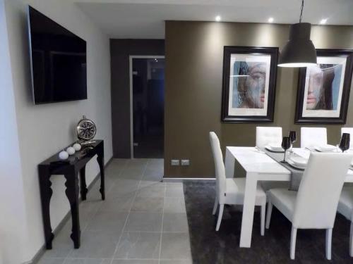  Hs4U ArtGallery Design apartment, Unterkunft in Prato