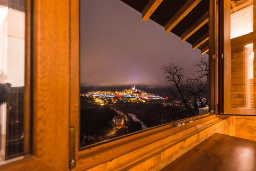 Instalaciones, Tsarevets Residence in Veliko Tarnovo City Center