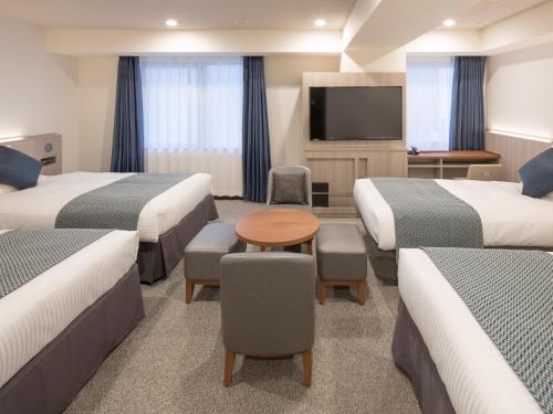 room detail thumbnail 1