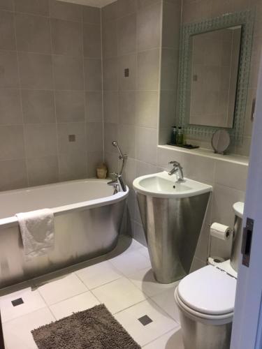 High View Serviced Apartments - image 3
