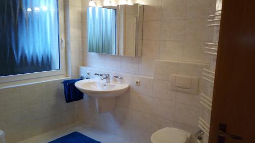 ห้องน้ำ, Komfort Apartment 2 EG bei Jürgen Kunzi (Komfort Apartment 2 EG bei Jurgen Kunzi) in ฟิลเดอร์ชตัดท์