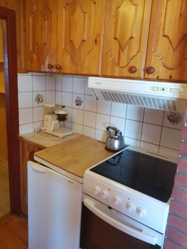 Knutebu Two-Bedroom Cottage in 高爾