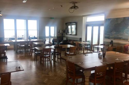 Restaurant, Hotel Continental in Canterbury