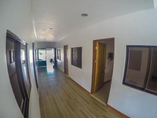 Lobby, Ocean Manor Inn in Roxas