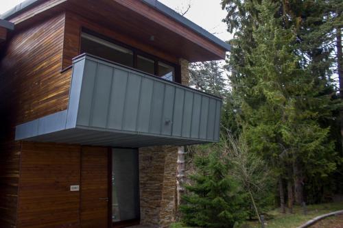 Borovets Chalets - image 12