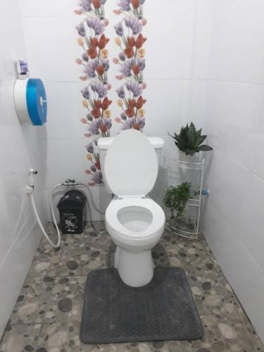 Garden Homestay Garden Homestay is a popular choice amongst travelers in Suratthani, whether exploring or just passing through. Offering a variety of facilities and services, the property provides all you need for a