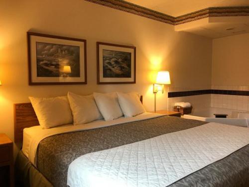 FairBridge Inn & Suites - image 2