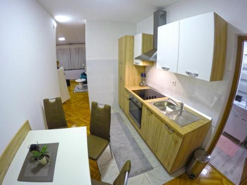 Apartmani Oletić 4*