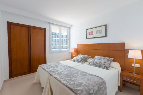 2 bedrooms, 6 beds