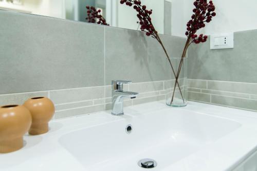 GuestHost - Bright Apartment near Central StationFreccia Rossa Bologna Apartment, Bologna (foto 3)