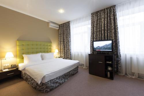 공용 라운지/TV 시청 구역, 본티아크 호텔 (Bontiak Hotel) in 키이브