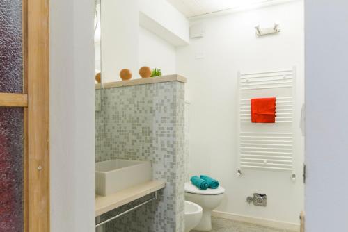 University Loft Apartment - image 7