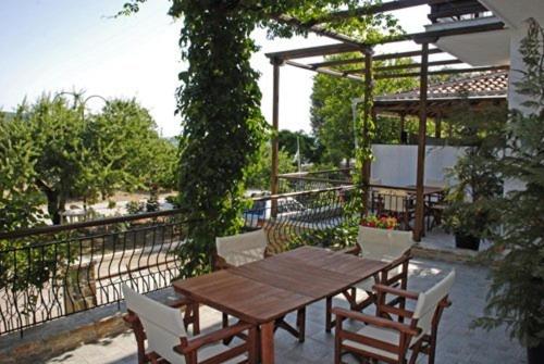 Athina Apartments - image 5
