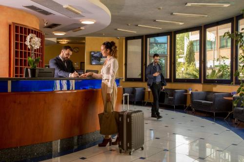 Best Western Blu Hotel Roma - image 7
