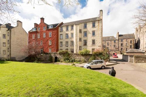 Apartment near the Royal Mile