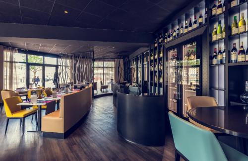 ห้องอาหาร, โฮเต็ล เมอร์เคียว เชอร์โบร์ก เซ็นเตอร์พอร์ต (Hotel Mercure Cherbourg Centre Port) in แชบูร์ก-ออคเตอวีล