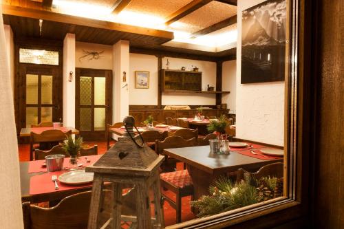 BaseCamp Hotel 4