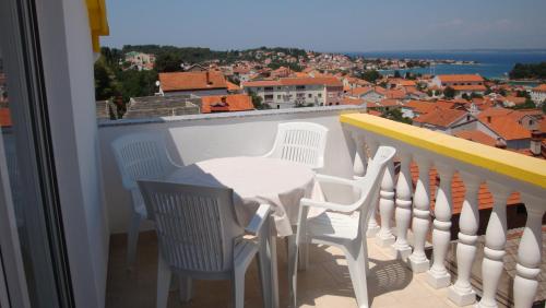  Apartments Dorkin in Preko