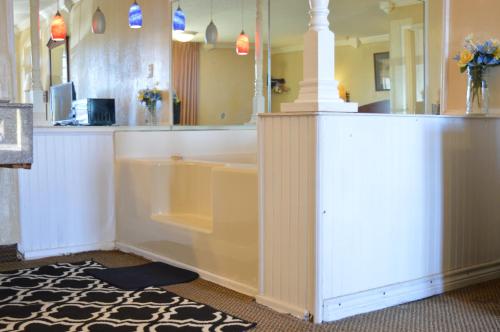 卫浴间, 格林维尔骑士酒店 (Knights Inn  Greenville TX) in 格林维尔(TX)