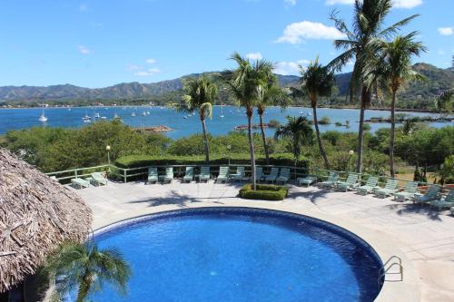 Piscina, Flamingo Marina Hotel in Playa Flamingo