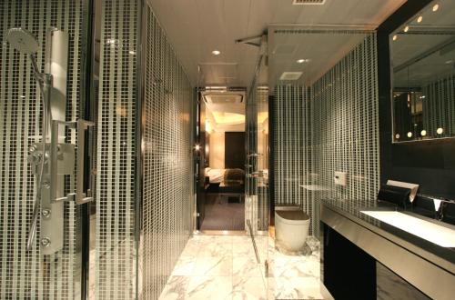 HOTEL THE GLANZ - image 2