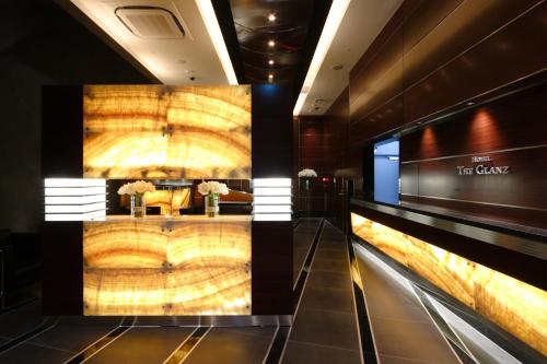 HOTEL THE GLANZ - image 5