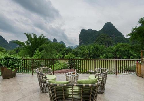 The Apsara Lodge The Apsara Lodge is a popular choice amongst travelers in Yangshuo, whether exploring or just passing through. The property offers guests a range of services and amenities designed to provide comfort 