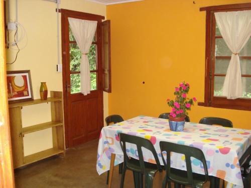 Facilities, Lo de Lily in Embalse