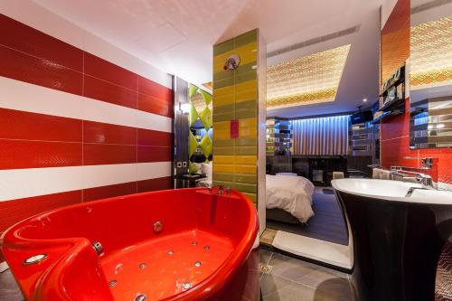 Bathroom, g66 Motel in Yangmei District
