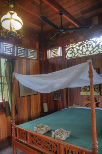 Rajabori Villas Resort