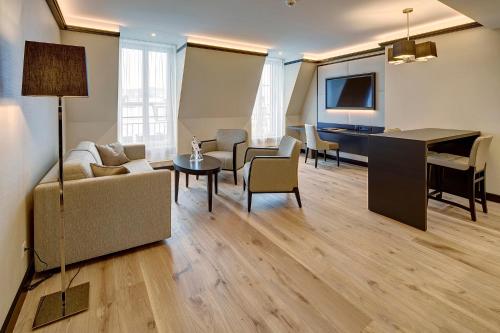 Sadržaji, Hotel Monopol Luzern in Luzern