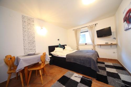 Apartments and Rooms Jozica - image 6