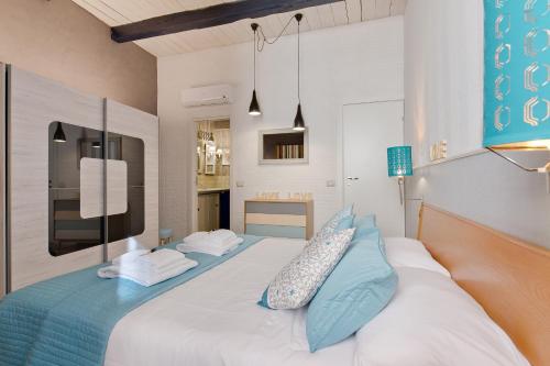 Rome As You Feel - Design Apartment at Colosseum - image 4