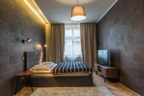 Exclusive 3 Bedroom Top-Notch Flat, GREAT LOCATION, Прага (фото 4)