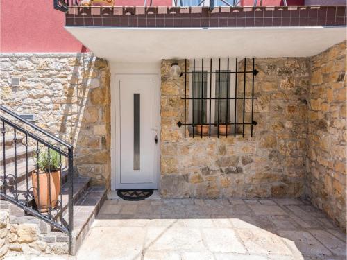  Two-Bedroom Apartment in Vizinada in Vižinada