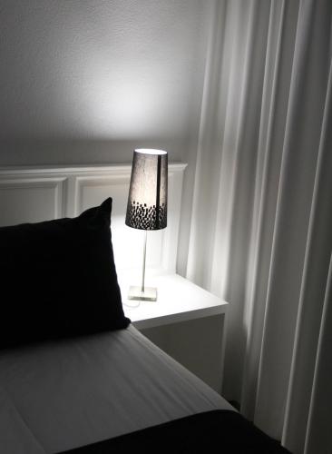 1 twin bed