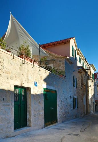 Divota Apartment Hotel - image 2