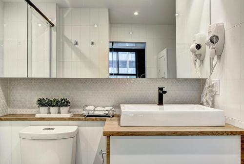 Pierce Boutique Apartments by Simplissimmo